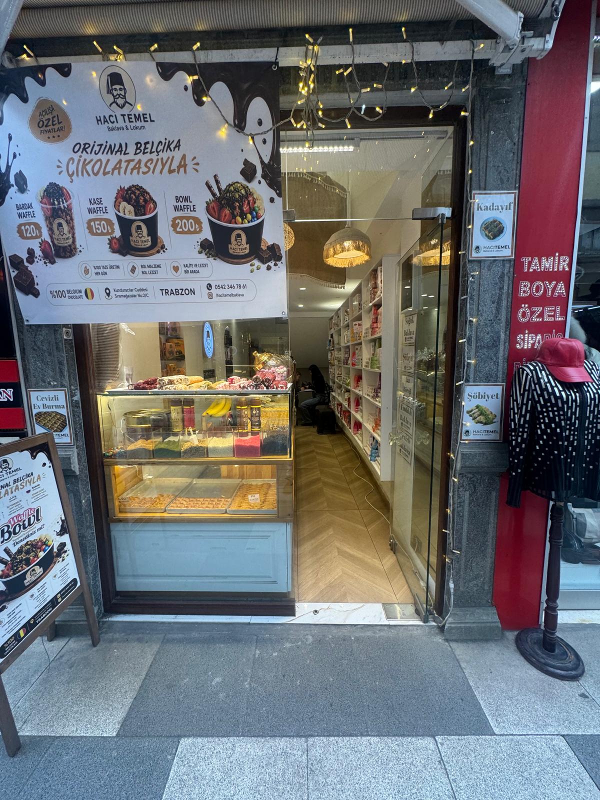 MABEL TOPALOĞLU'NDAN DEVREN KİRALIK DÜKKAN